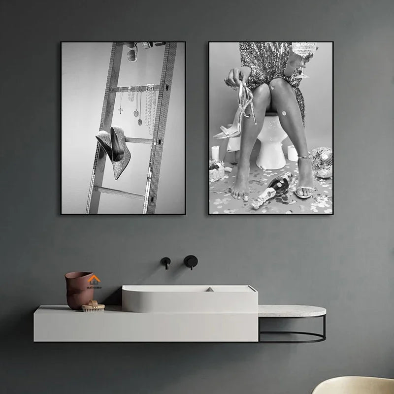 Modern Black and White Wall Art Fashion Sexy Woman Back Luxury Bathroom HD Canvas Poster Prints Home Bedroom Living Room Decor